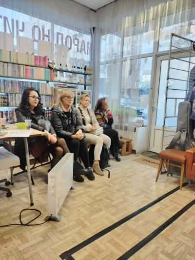"Казах "Да", преди да знам въпроса - среща с поезията на Петя Йотова - НЧ Роден край - 1931 - София
